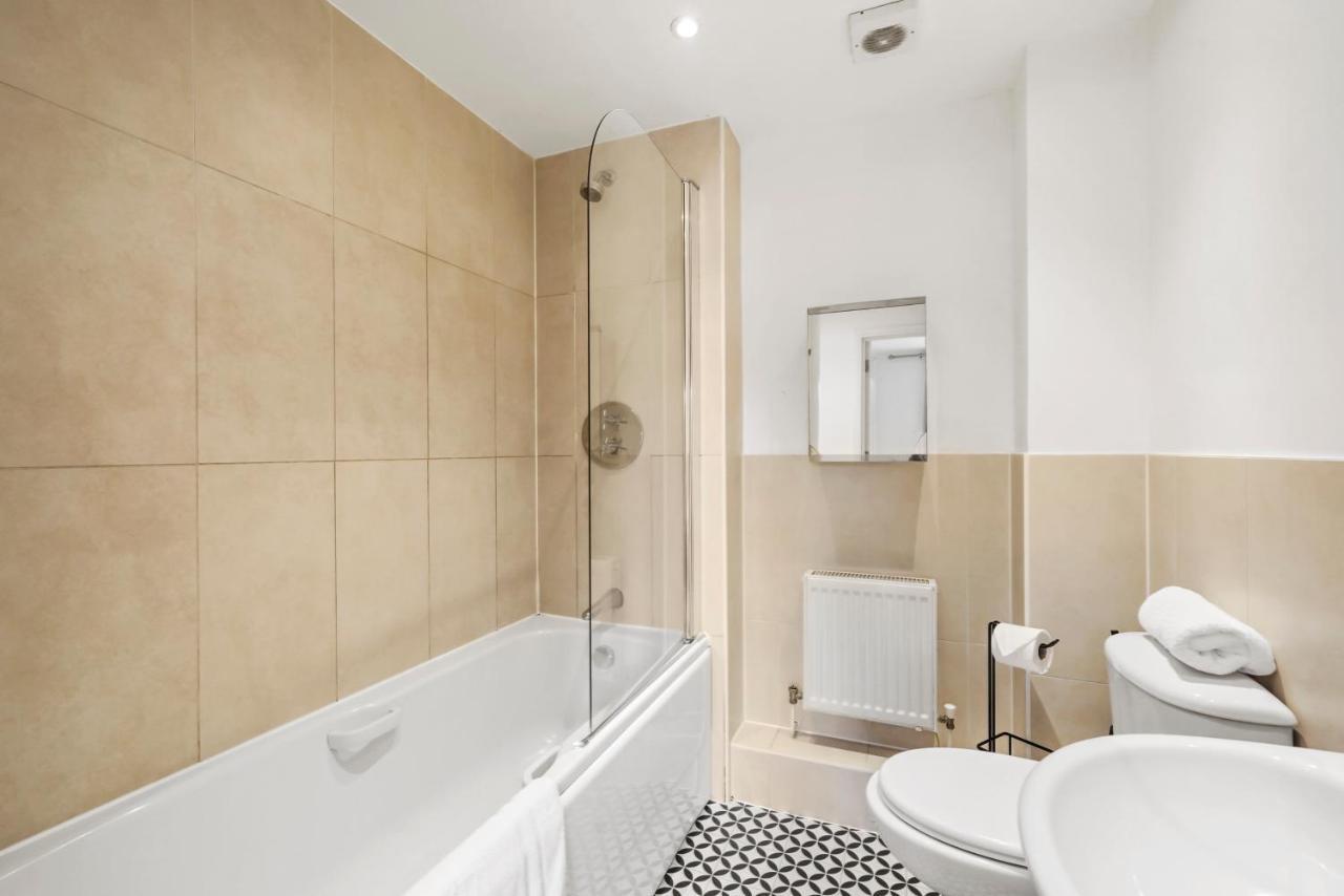 Luxnightzz - Two Bed - Close To North Station And Hospital Колчестер Экстерьер фото