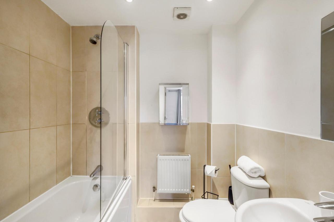 Luxnightzz - Two Bed - Close To North Station And Hospital Колчестер Экстерьер фото